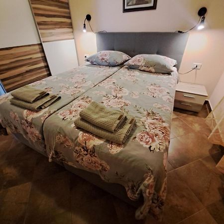 Abba Apartments マリ・ロシニュ エクステリア 写真