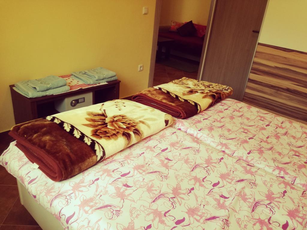 Abba Apartments マリ・ロシニュ エクステリア 写真