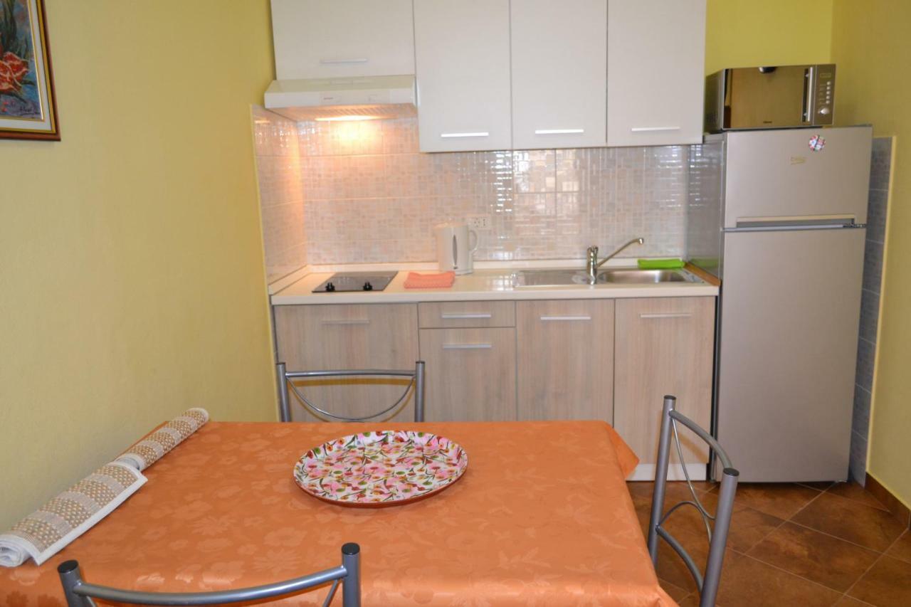 Abba Apartments マリ・ロシニュ エクステリア 写真