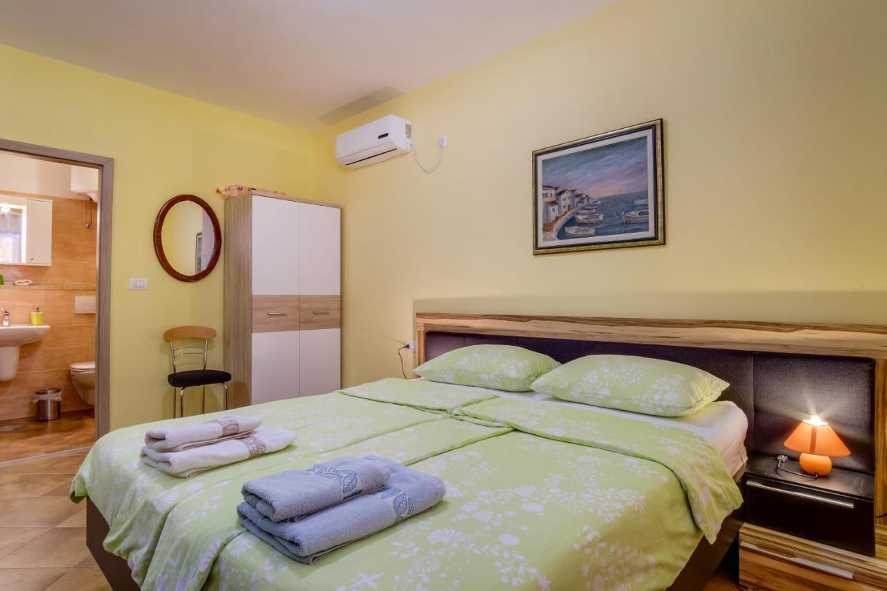 Abba Apartments マリ・ロシニュ エクステリア 写真