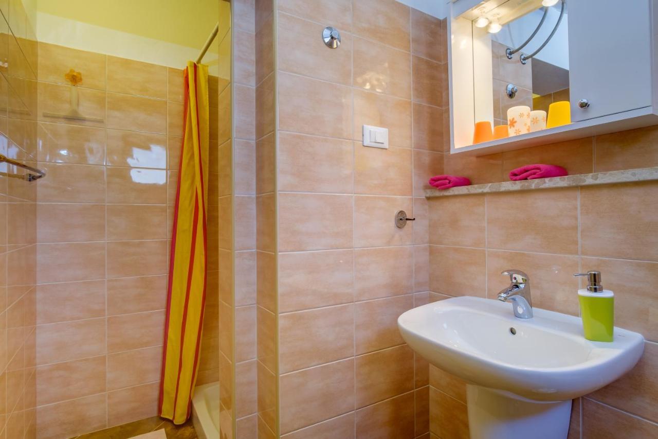 Abba Apartments マリ・ロシニュ エクステリア 写真